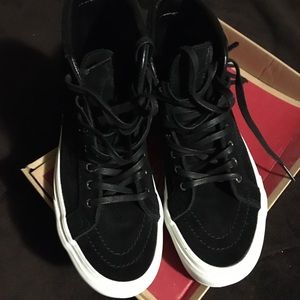 High top suede tassel detail almost new high tops